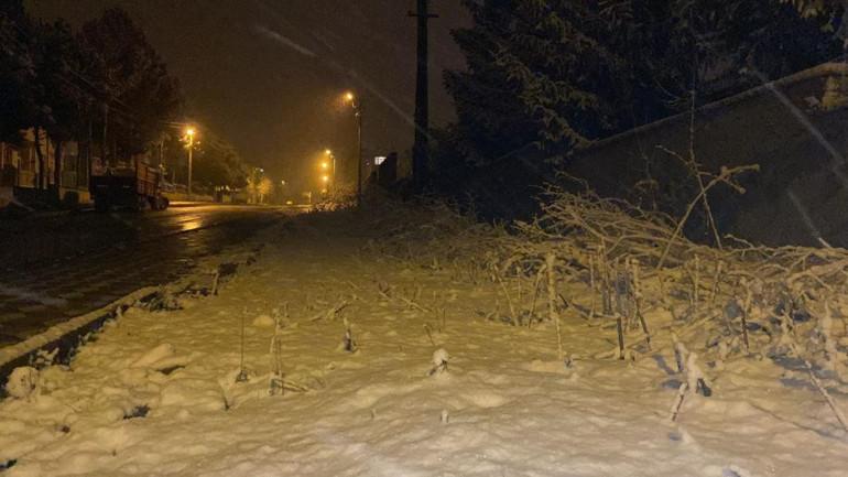 Mart ayının sonunda kar sürprizi: Ankarada etkili oldu... Meteorolojiden yeni hava durumu raporu
