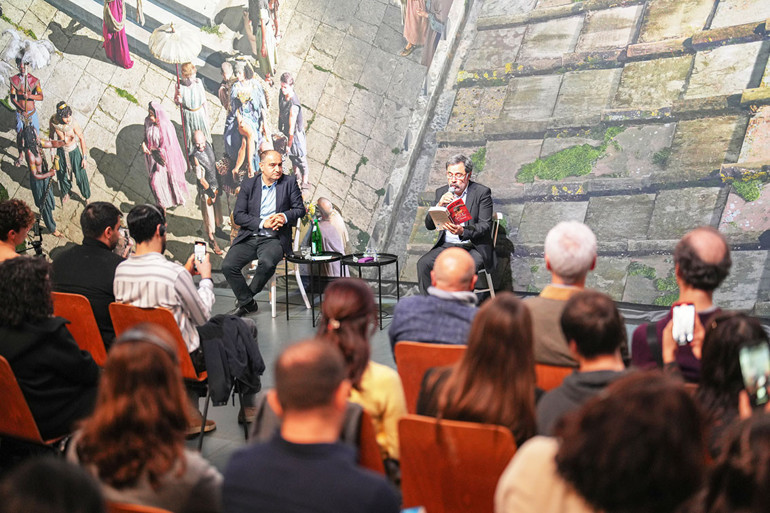 ‘Kayıp Tanrılar Ülkesi’ni Berlin’de tanıttı