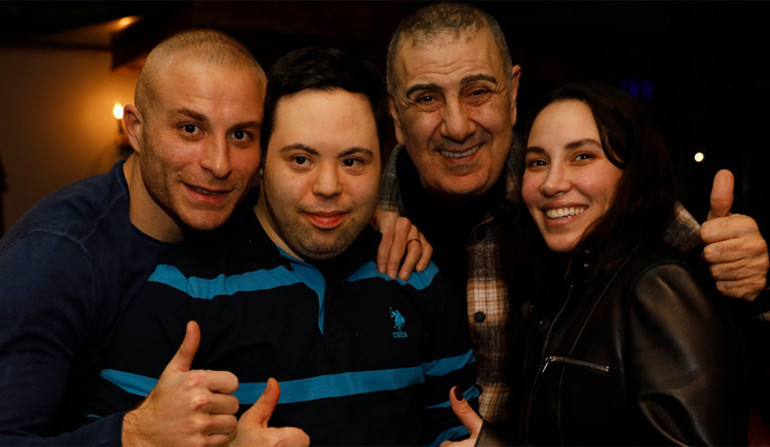 Mehmet Topal, Down sendromlular için verdiği iftarda sanat ve spor dünyasını buluşturdu