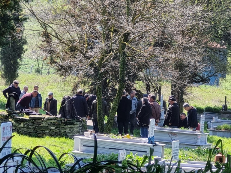 Balıkesirde 35 yıl mağarada yaşayan İskender Gündüz yaşamını yitirdi