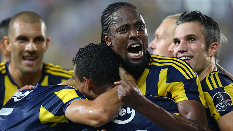 Fenerbahçenin eski futbolcusu Abdoulaye Badan Spor Arenaya itiraflar: O şampiyonluğu kaçırmak canımı acıtıyor | Aziz Yıldırım soyunma odasına indiğinde...