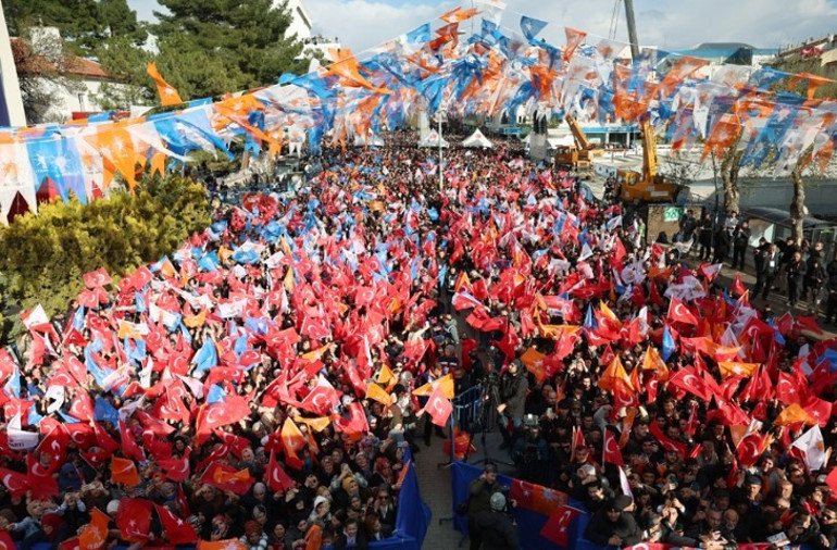 AK Parti Çankırı mitingi... Erdoğandan Özgür Özelin darbe sözlerine tepki: Türkiyeye özür borcu var