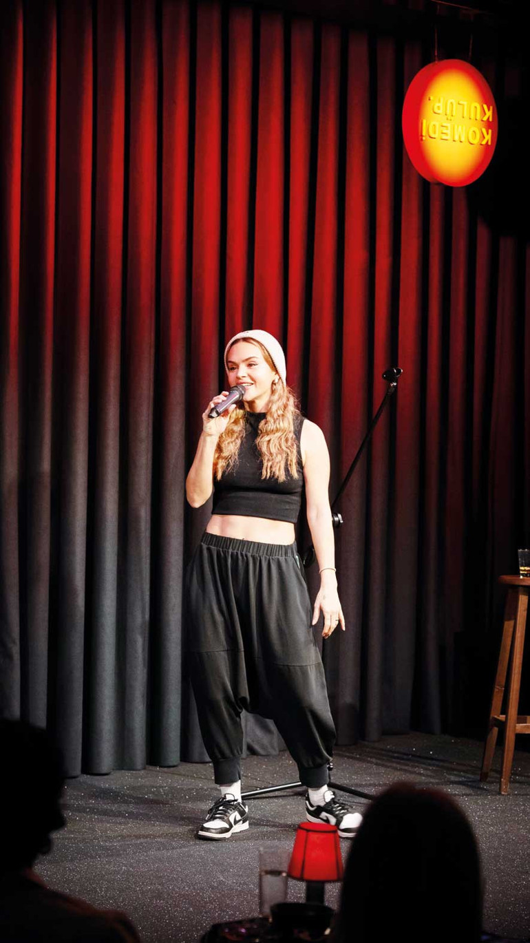 Stand-up şovlar geceleri ele geçiriyor