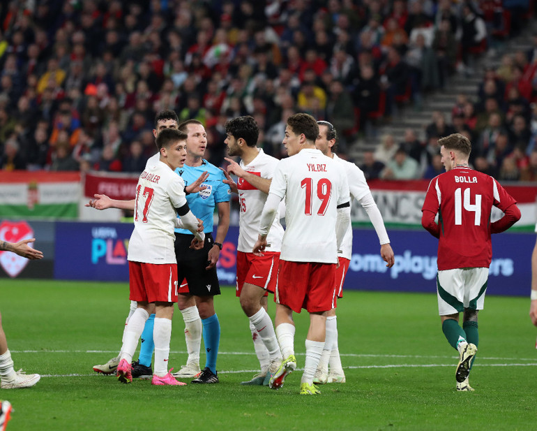 Macaristan - Türkiye maçında Arda Güler dikkat çekti Rakip oyuncunun kilolu hali çok konuşuldu: 50 maçta 40 gol attı