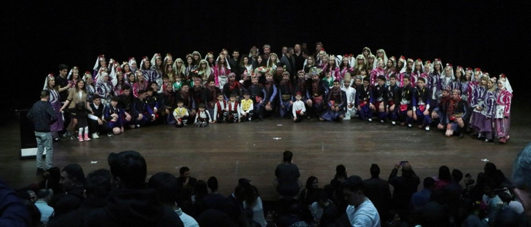 Demirören Medya ve Teknoloji MTAL öğrencilerinden Çanakkale Zaferi’nin yıl dönümünde tiyatro gösterisi