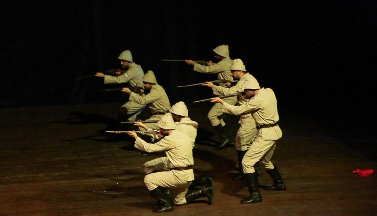 Demirören Medya ve Teknoloji MTAL öğrencilerinden Çanakkale Zaferi’nin yıl dönümünde tiyatro gösterisi