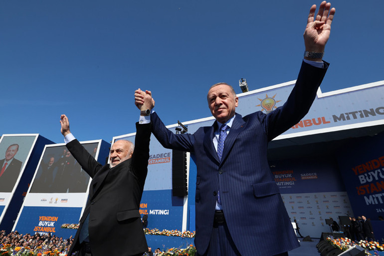 AK Parti İstanbul mitingi... Cumhurbaşkanı Erdoğan: Bavul dolusu paranın izahını yapamadılar