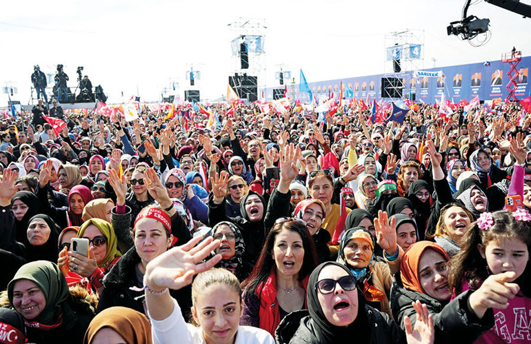 İstanbul sana hizmete talibiz