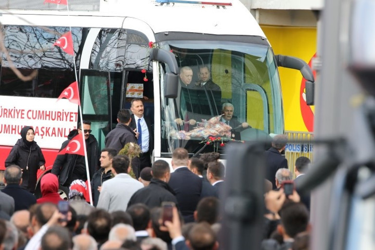 AK Parti Çorum mitingi... Cumhurbaşkanı Erdoğan: Muhalefet mi kartel mi belli değil