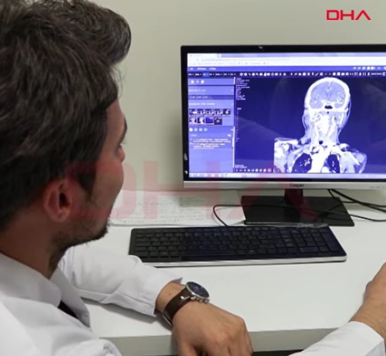 Kadir İnanırdan iyi haber geldi... Usta sanatçı uyandırıldı