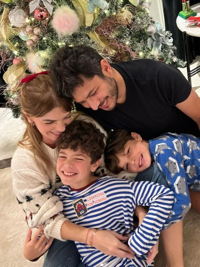 Pelin Karahan: Eşime çıplak fotoğraf gönderiyorlar