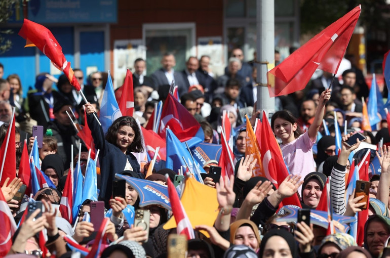 İstanbulu işporta pazarına düşürmek bu şehre ihanettir Erdoğandan İmamoğluna: Ya tatilde ya büyükelçilerle balıkta