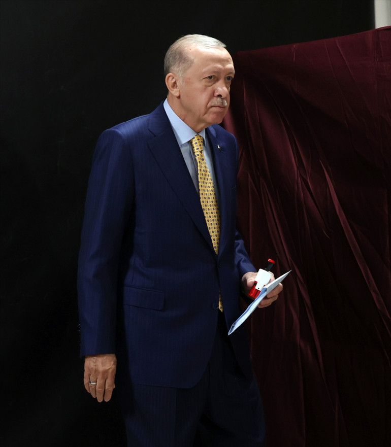 Cumhurbaşkanı Erdoğan: Şimdi sandıklara, oylara sahip çıkma vakti