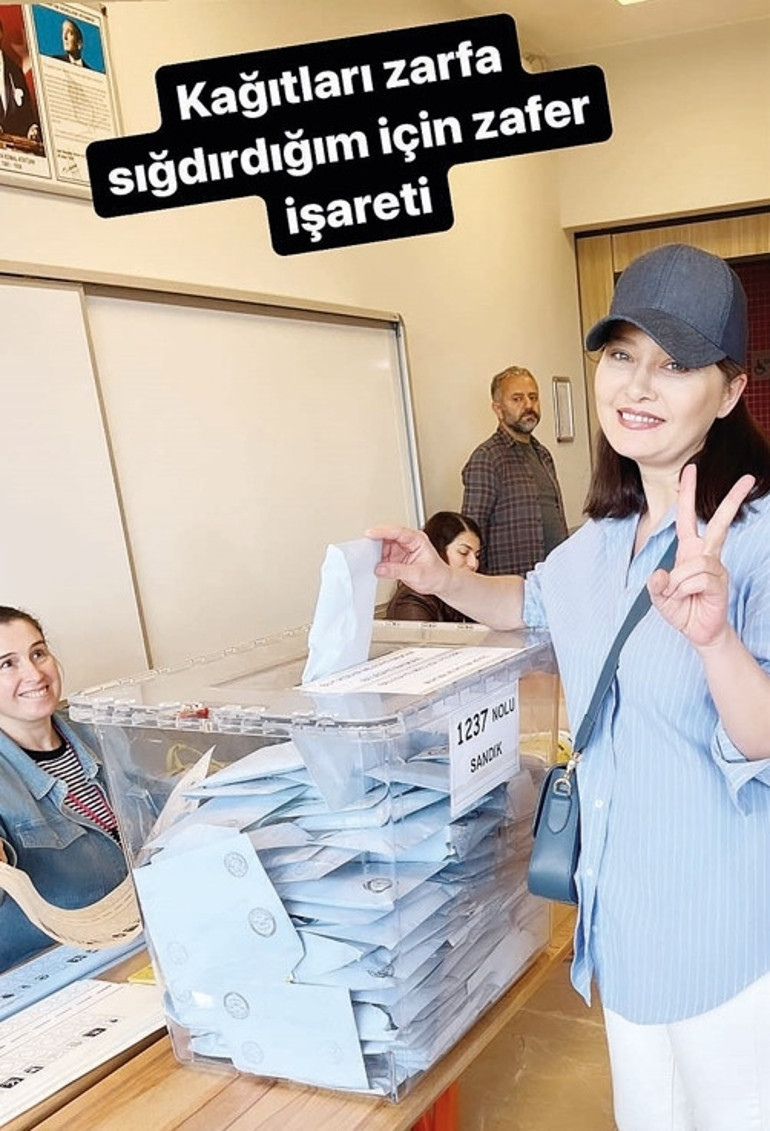 Ünlülerin sandık heyecanı