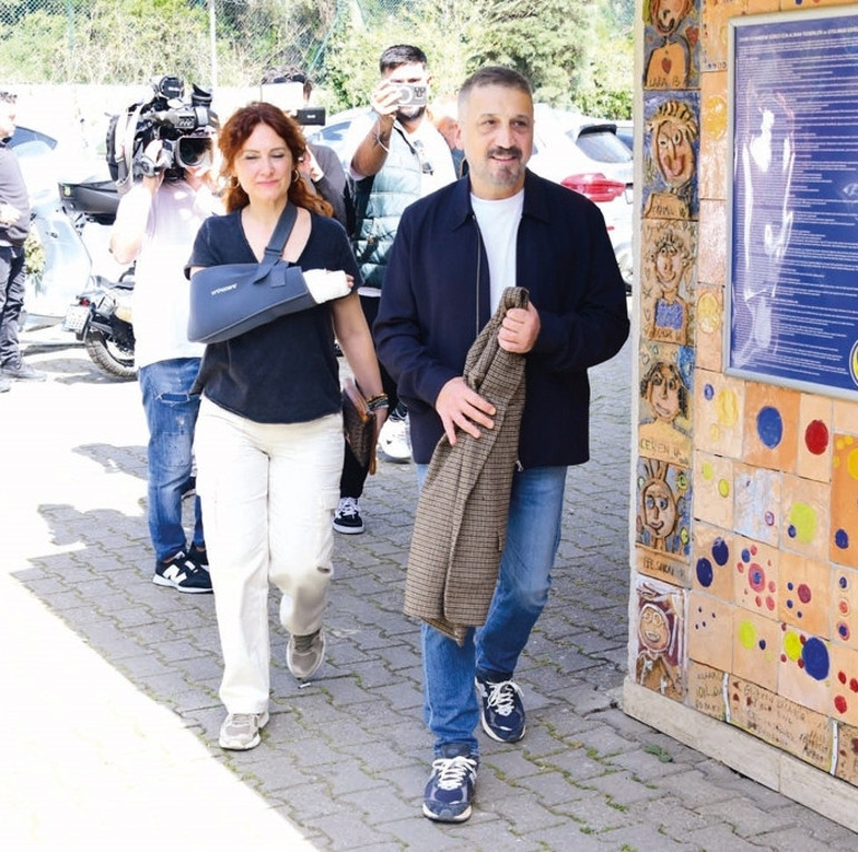 Ünlülerin sandık heyecanı