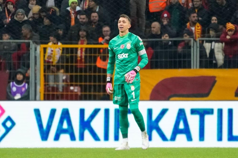 Fernando Muslera, Galatasaray formasıyla 5. kez dalya diyecek