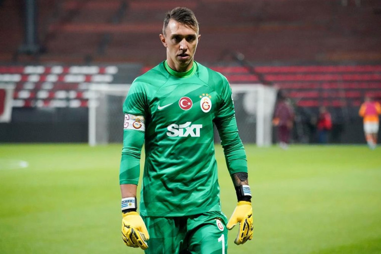 Fernando Muslera, Galatasaray formasıyla 5. kez dalya diyecek