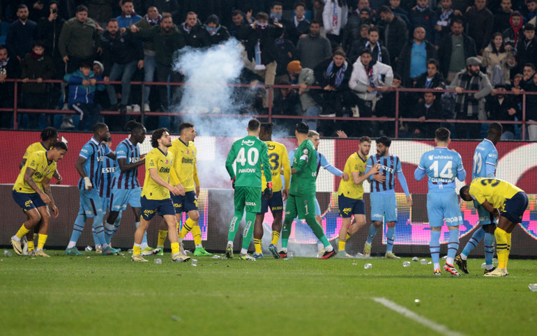 Trabzonspor - Fenerbahçe maçı cezalarıyla ilgili TFFye olay tepki: Koridordaki olaylar kapatılmaya çalışıldı | Fenerbahçe net bir şekilde kollandı