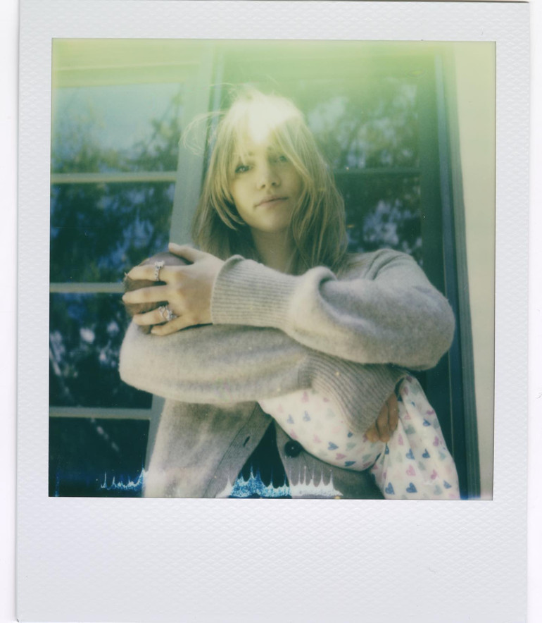 Ünlü çiftten ilk bebek fotoğrafı geldi: Dünyaya hoş geldin meleğim