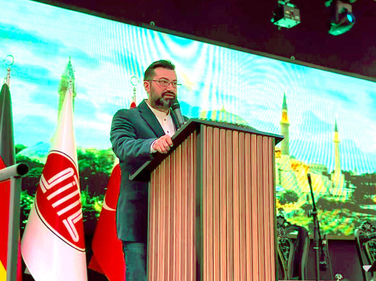 DİTİB gençleri iftar sofrasında buluştu