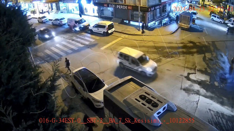 Aralarında polislerin de olduğu şebekeden akılalmaz tezgah: İş insanlarını evlerinden alıp tehditle para istediler...