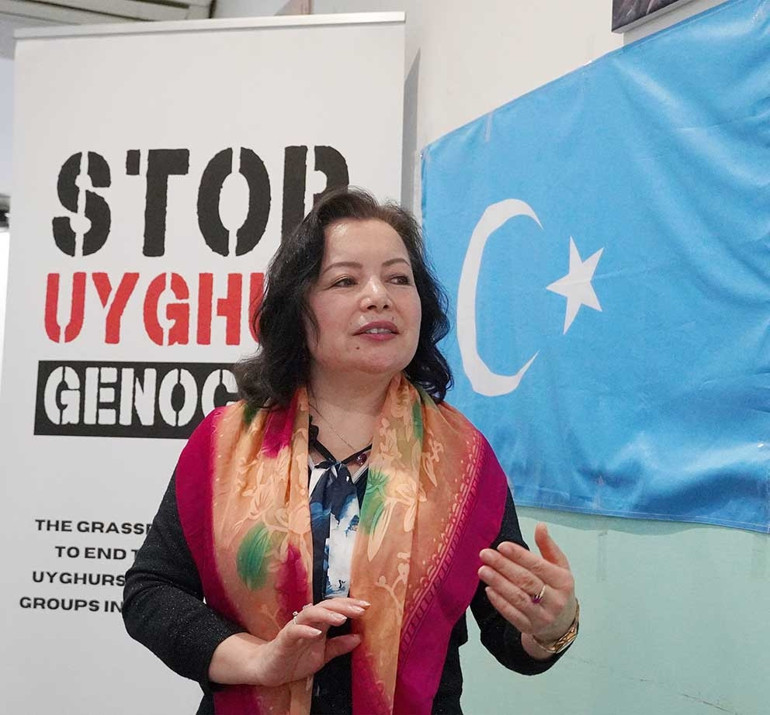 İngiltere’deki Uygur Türklerinden iftar programı