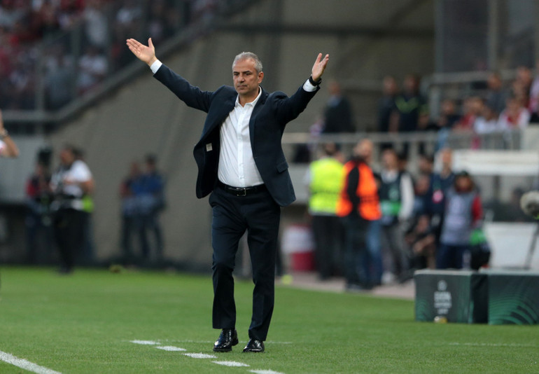 Fenerbahçe - Olympiakos maçında gidişatı değiştiren hamleler İsmail Kartala geç kalındı eleştirisi