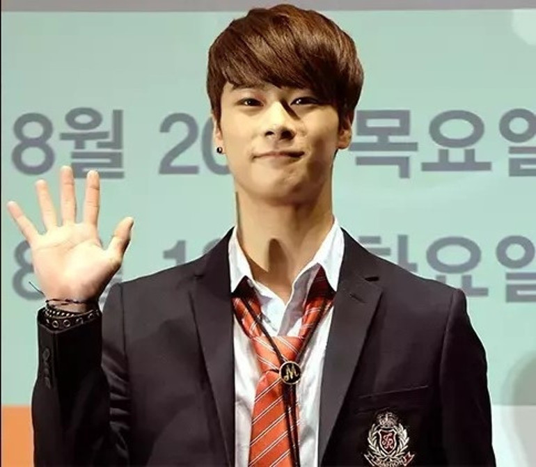 Hepsi gencecik ve şöhretlerinin zirvesindeyken teker teker hayatını kaybediyor… 30 yaşındaki K-Pop yıldızı ölü bulundu