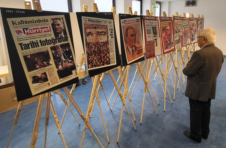 Cumhuriyet’in aydınlanma öncüleri Frankfurt’ta tanıtıldı