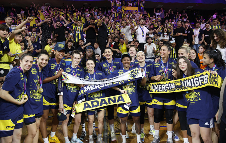Fenerbahçe, Avrupa şampiyonu oldu Euroleague Womenda üst üste ikinci zafer