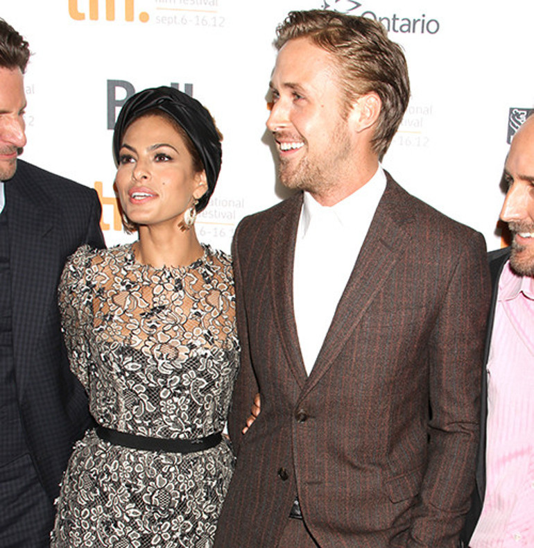 Aşkı uğruna mesleğini bırakmıştı... Ünlü yıldızın eşinden tek isteği var: Eski sevgilinle görüşmeyeceksin