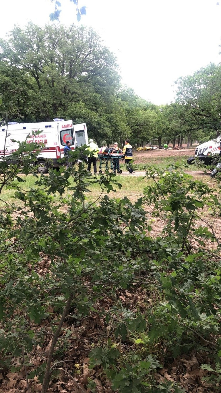 Kırklarelinde yolcu otobüsü devrildi... 11 kişi yaralandı