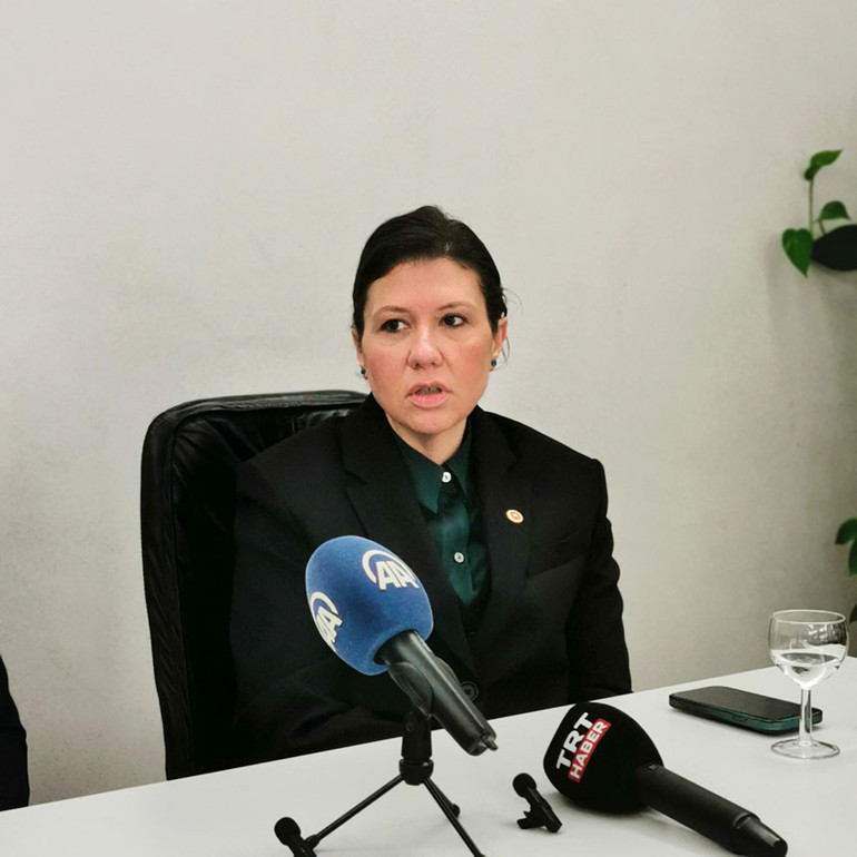 Seda Gören Bölük, Solingen kurbanlarını ziyaret etti