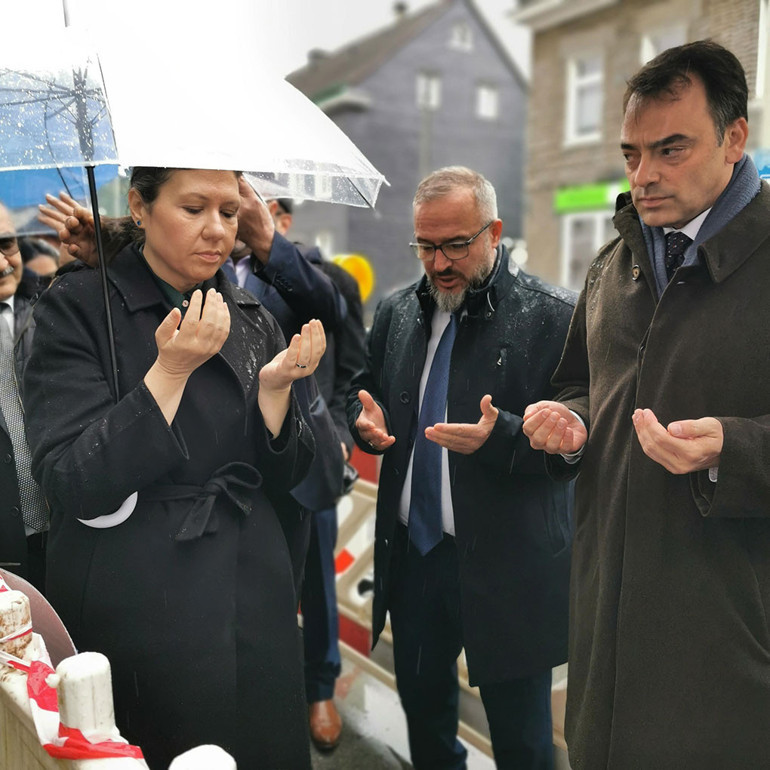 Seda Gören Bölük, Solingen kurbanlarını ziyaret etti