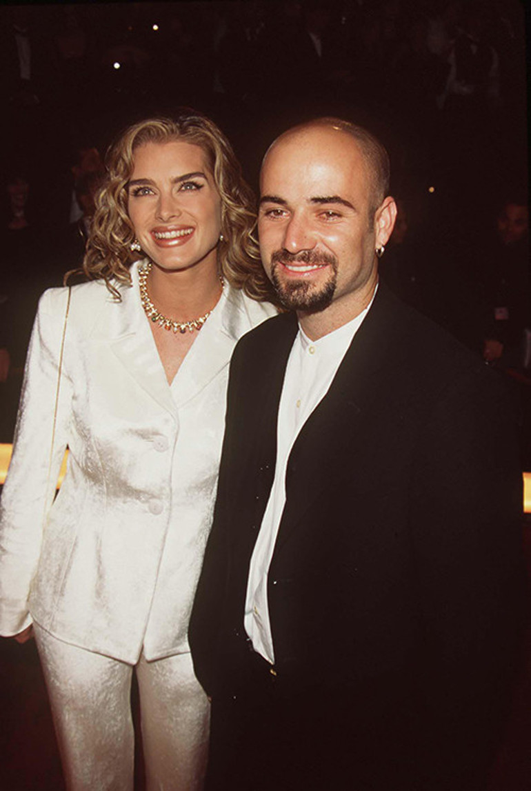 Daha onu doğurmadan planını yapmıştı... Alkolik annem beni insanlara eğlencelik etti