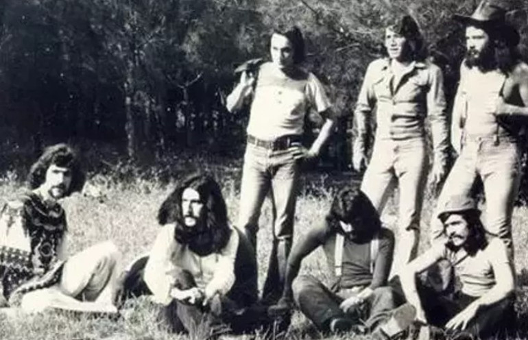 İzel Çelik Ercan dağıldı...