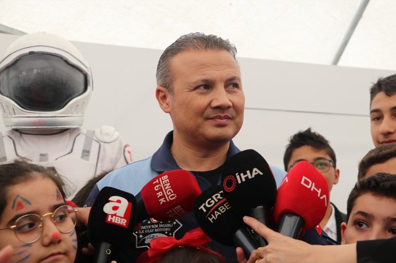 23 Nisan Ulusal Egemenlik ve Çocuk Bayramı etkinlikleri TBMM bahçesinde başladı