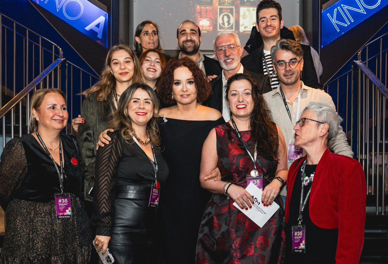 Müjde Ar: Tüm hayatımı kadınlara adadım