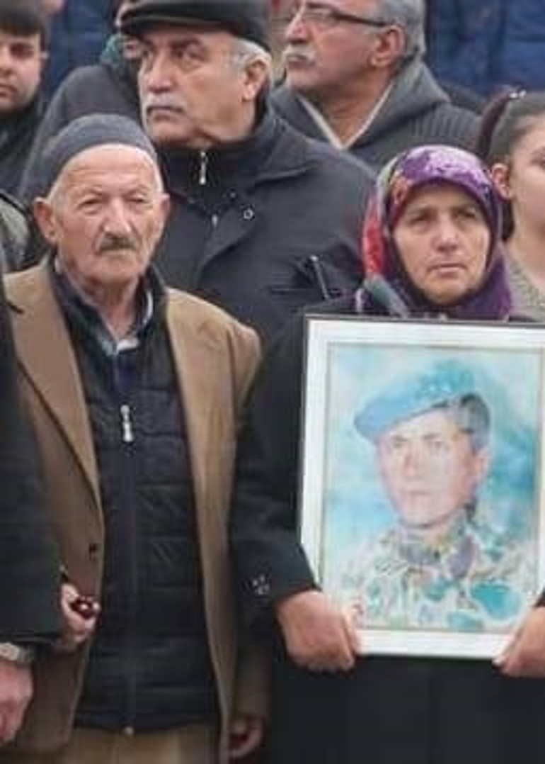 Şehit babası, oğlunun şehit olduğu gün hayatını kaybetti