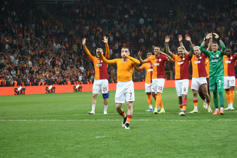 Mauro Icardinin gecesi Galatasaray - Pendikspor maçında hem iki başardı hem tarihe geçti