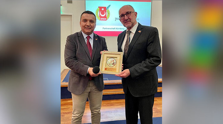 Antalya Valisi ve 16 gazeteci Nürnberg’e geliyor