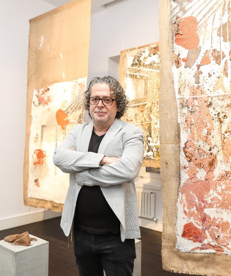 Sanatçı Aida Mahmudova’nın kişisel sergisi ‘Bir Rüya Açılır’ sanatseverlerle buluştu