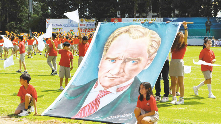 Koltuklar geleceğe emanet