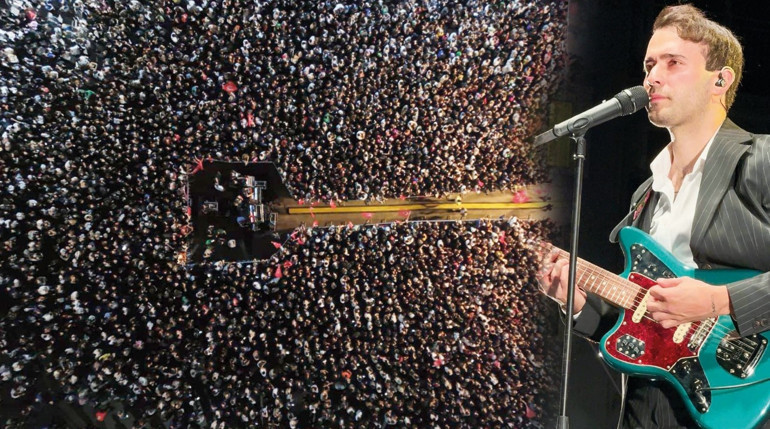 Yarışma programından şöhretin zirvesine... Şimdi binlerce kişi onu dinliyor