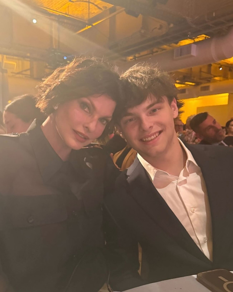 Yaptırdığı estetikler hayatını karartmıştı… Yıllarca yüzünü herkesten sakladı: Oğlum sayesinde artık kendimi affettim