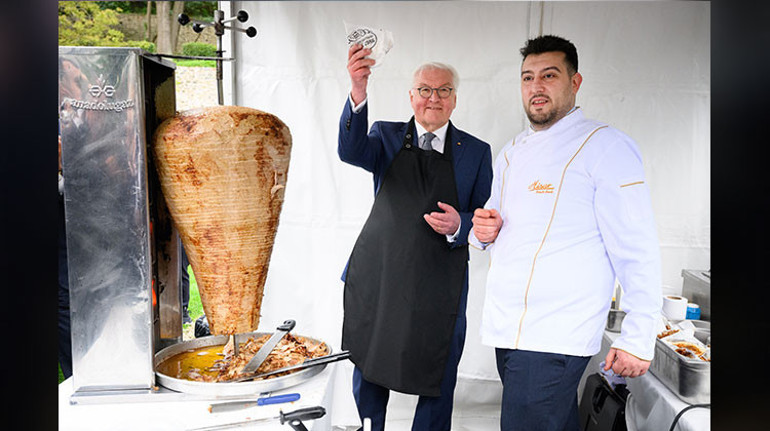 O uçakta sadece döner yoktu
