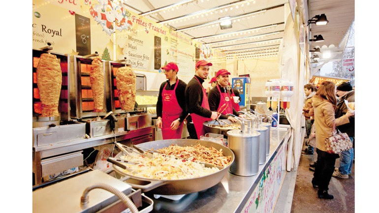 Yeniden bir siyasi sembol olarak döner