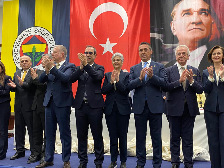 Fenerbahçede Yüksek Divan Kurulu Başkanı Şekip Mosturoğlu seçildi