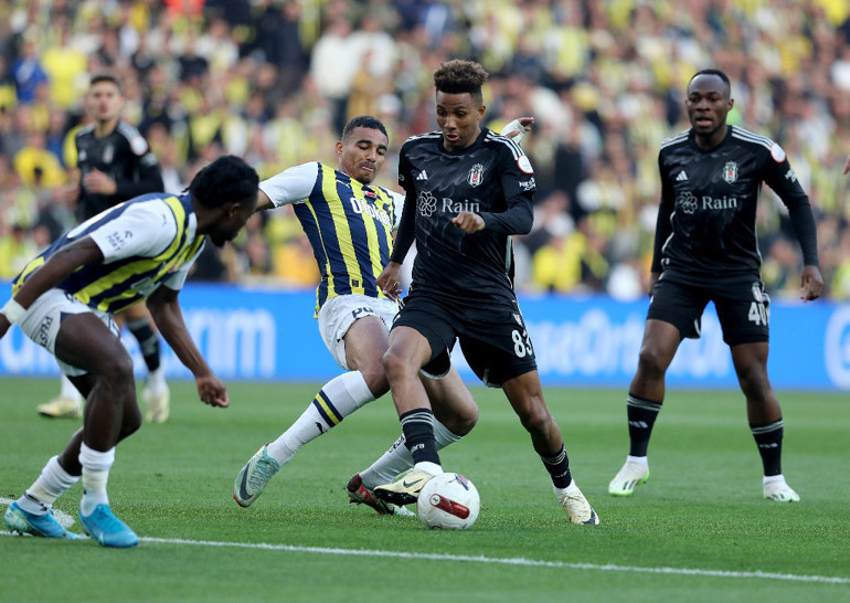 Fenerbahçe-Beşiktaş derbisi sonrası olay yorum: Her karar yanlış, yakışmıyor Tuhaf ve ezici fark...