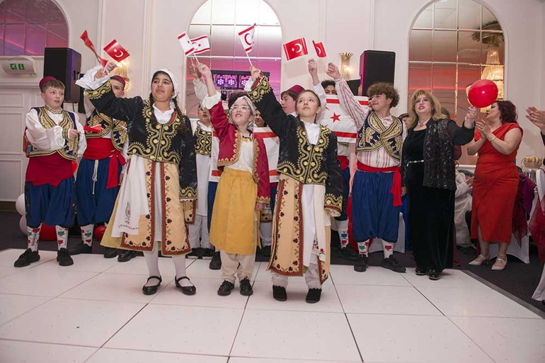 Türk okulunun 40’ıncı yılına coşkulu kutlama